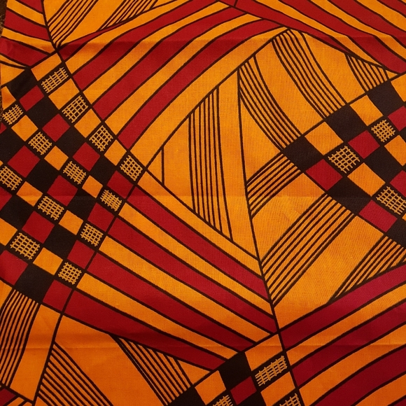 Reversible African Face Mask - Picture 9 of 16